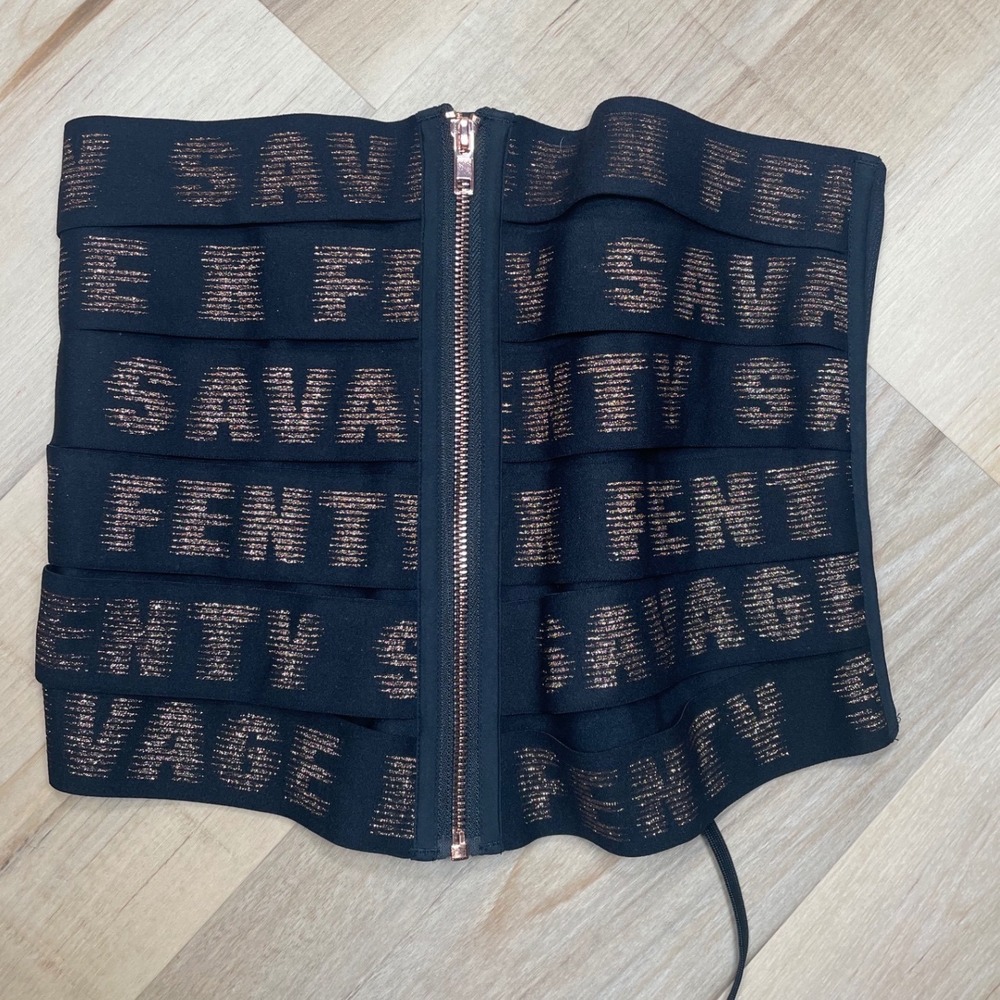 Savage X Fenty Corset Black‎ Rose Gold Bandage Logo Lace Up Front Zip Small